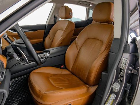 Used 2017 Maserati Levante S image 30