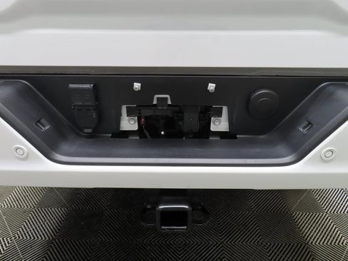 Used 2025 GMC Sierra 2500 AT4 w/ AT4 Premium Plus Package image 48