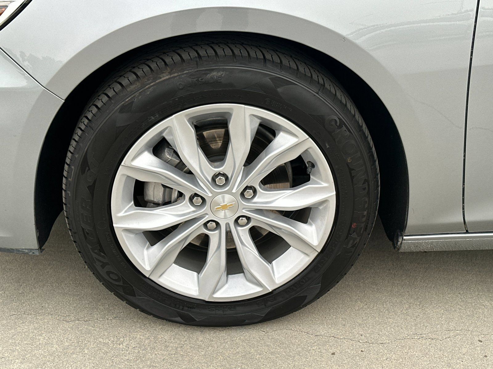 Used 2025 Chevrolet Malibu LT FWD image 33