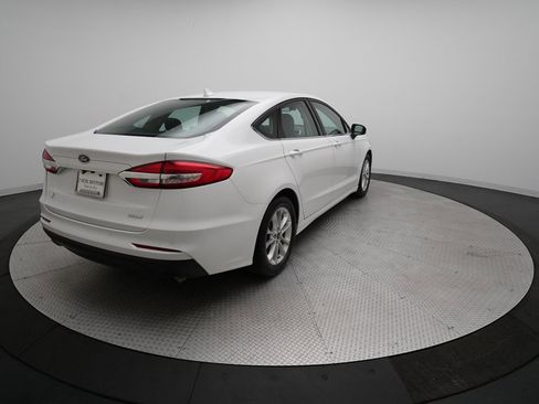 Used 2020 Ford Fusion SE image 36