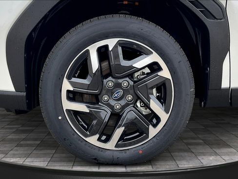 New 2025 Subaru Forester Limited image 11