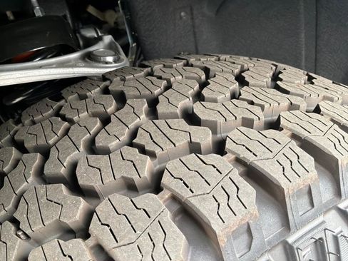 New 2025 Ford Bronco 4-Door w/ Sasquatch Package image 23