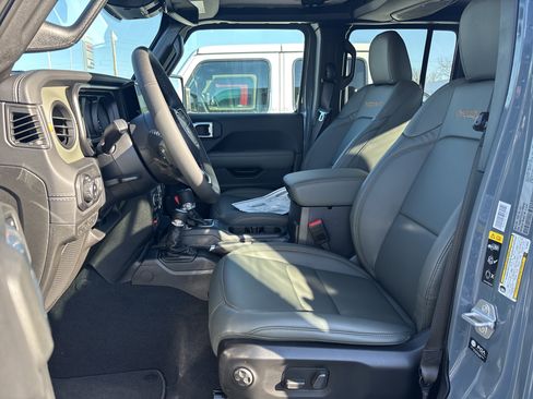 New 2026 Jeep Gladiator Mojave AWD/4WD image 22
