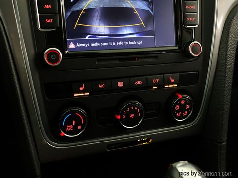 Used 2015 Volkswagen Passat 1.8T Limited Edition image 22