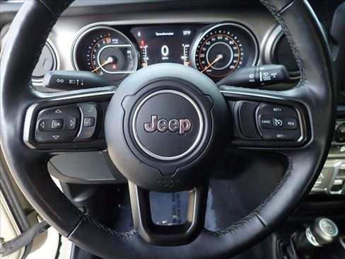 Used 2020 Jeep Gladiator Sport w/ Quick Order Package 24S AWD/4WD image 11