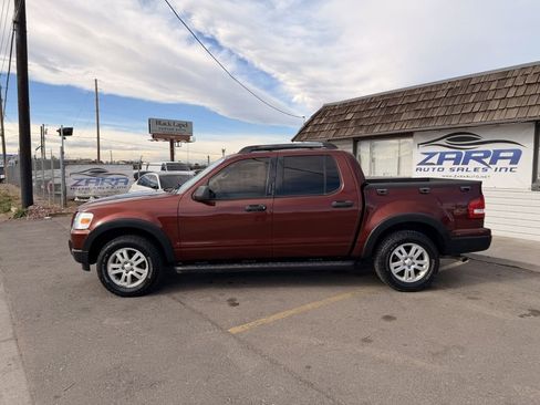 Used 2009 Ford Explorer Sport Trac XLT image 4
