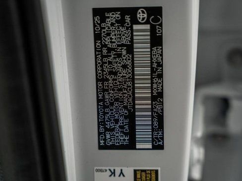 New 2026 Toyota Prius Plug-In Hybrid FWD image 38
