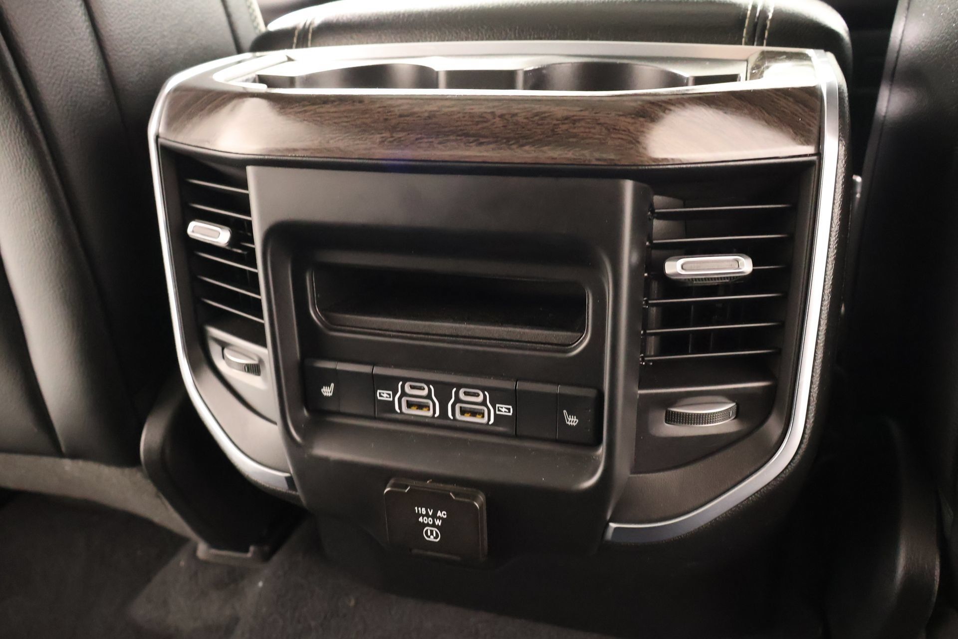 Used 2025 RAM 1500 Laramie w/ Laramie Southwest Edition AWD/4WD image 16