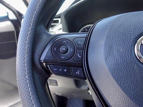 Certified 2021 Toyota RAV4 LE w/ Carpet Mat Package (TMS) AWD/4WD image 15