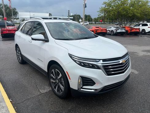 Used 2024 Chevrolet Equinox Premier FWD image 1
