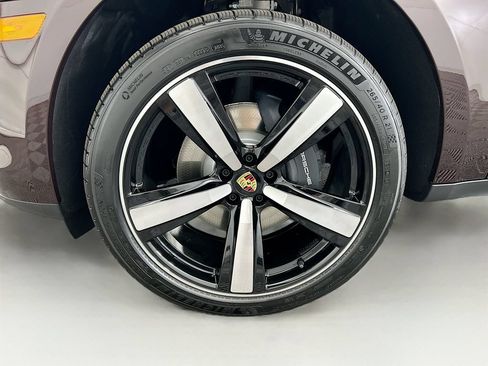 Used 2026 Porsche Macan AWD/4WD image 31