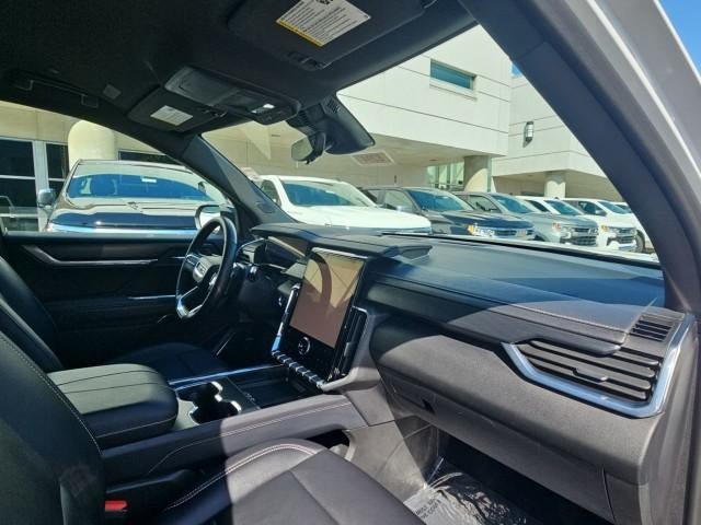 Used 2026 GMC Acadia Elevation w/ Elevation Premium Package FWD image 28