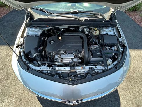 Used 2019 Chevrolet Malibu LS image 21