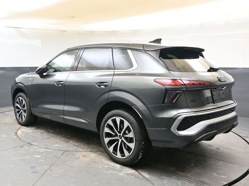 New 2026 Audi Q3 quattro 2.0T image 3