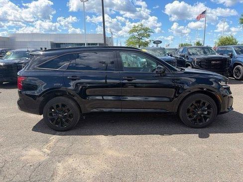 Used 2023 Kia Sorento SX AWD/4WD image 7
