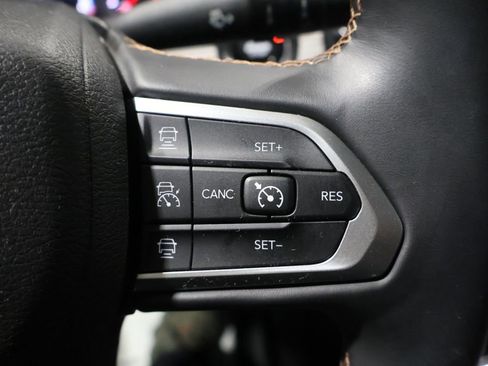 Used 2022 Jeep Compass Limited image 34