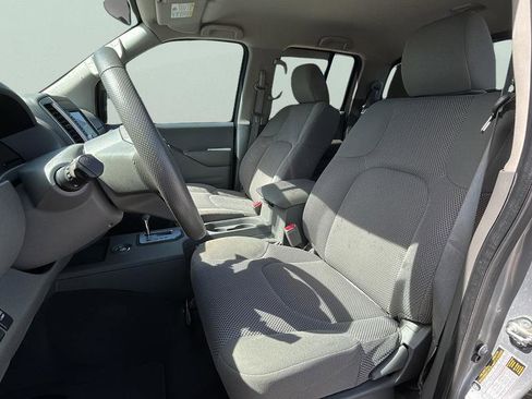 Used 2021 Nissan Frontier SV image 13