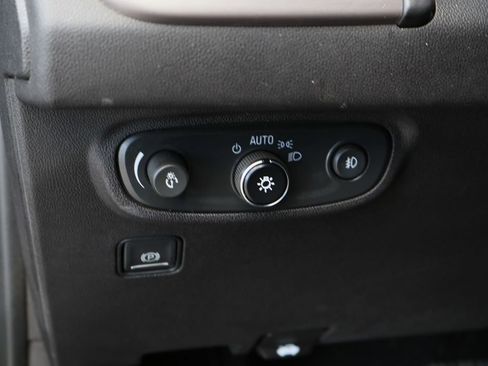 Certified 2022 GMC Terrain AT4 w/ Infotainment Package II image 11