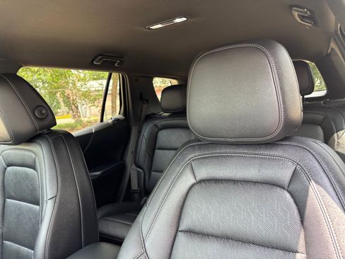 Used 2025 Chevrolet Equinox LT w/ Convenience Package II FWD image 13