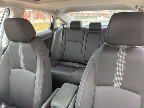 Used 2021 Honda Civic EX image 11