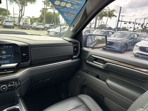 Used 2022 Chevrolet Silverado 1500 LT Trail Boss w/ Convenience Package II image 15