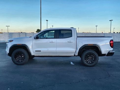 New 2026 GMC Canyon Elevation w/ LPO, Black Badging Package image 11