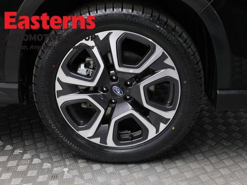 Used 2023 Subaru Ascent Limited image 32