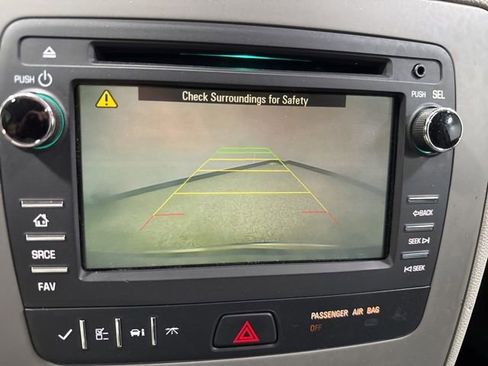 Used 2017 Chevrolet Traverse LS AWD/4WD image 2