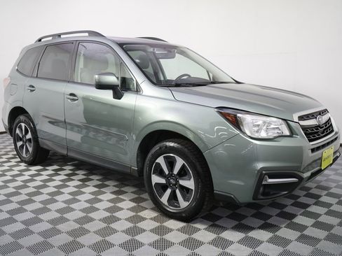 Used 2018 Subaru Forester 2.5i Premium AWD/4WD image 8