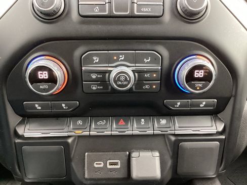 Used 2022 Chevrolet Silverado 1500 RST image 23