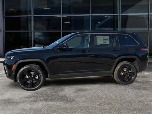 New 2026 Jeep Grand Cherokee Limited w/ Limited Altitude Package RWD image 28