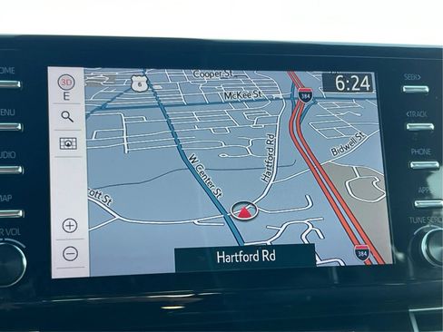 Used 2022 Toyota Sienna XLE w/ XLE Plus Package FWD image 37