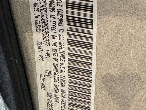 Used 2016 Dodge Grand Caravan SXT w/ Rear Park Assist Package image 38