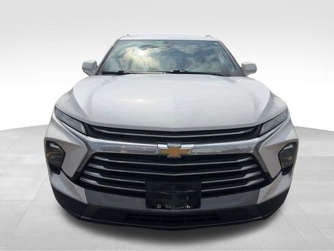 Used 2023 Chevrolet Blazer Premier image 4