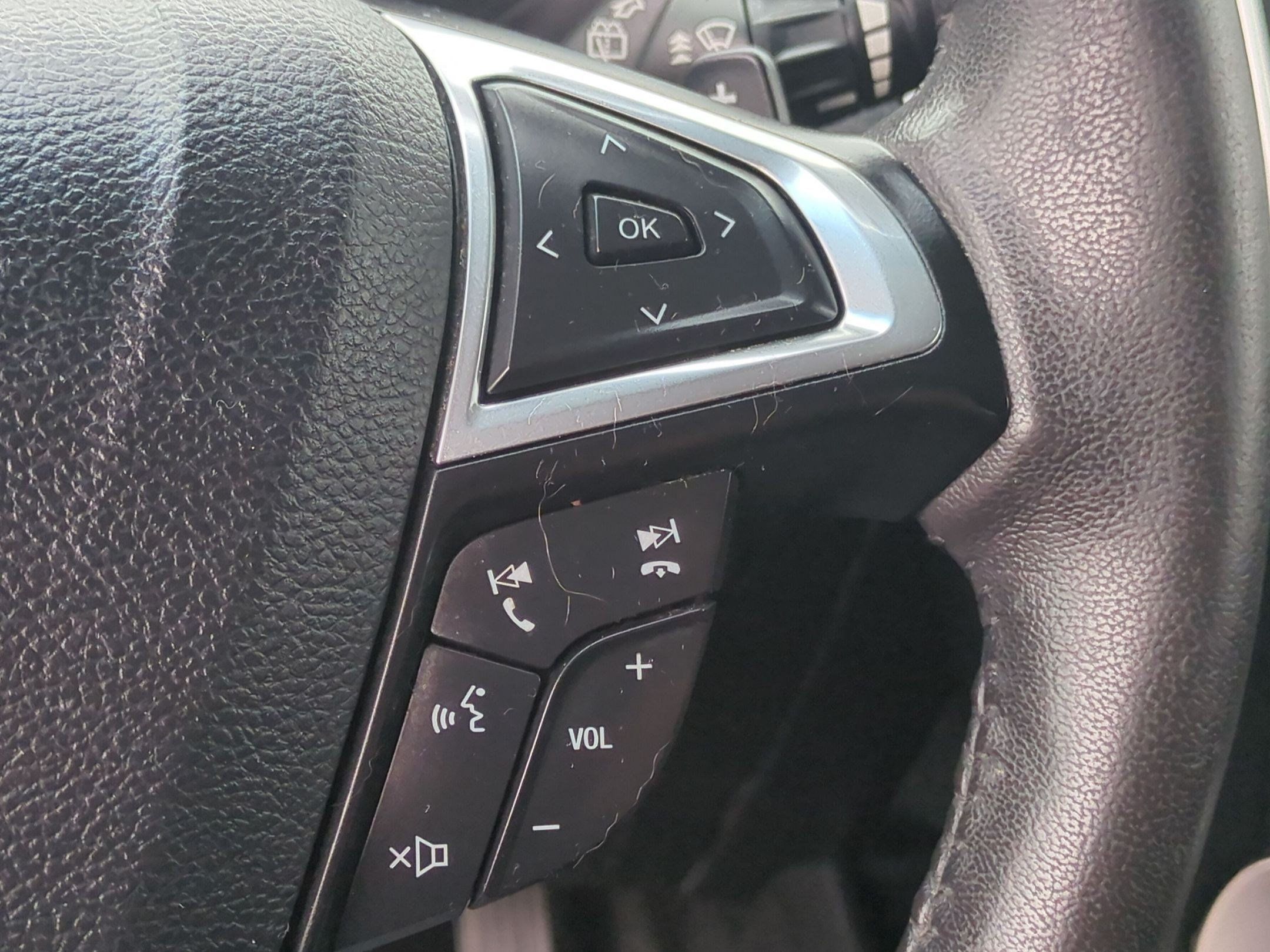 Used 2015 Ford Edge SEL w/ Equipment Group 201A AWD/4WD image 13