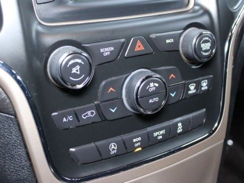 Used 2016 Jeep Grand Cherokee Laredo w/ Quick Order Package 23E image 16