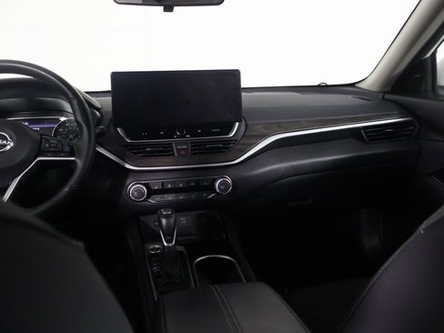 Used 2023 Nissan Altima 2.5 SV w/ SV Premium Package image 39