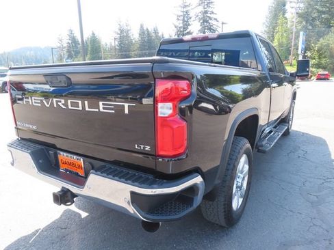 Used 2020 Chevrolet Silverado 3500 LTZ w/ LTZ Premium Package AWD/4WD image 9
