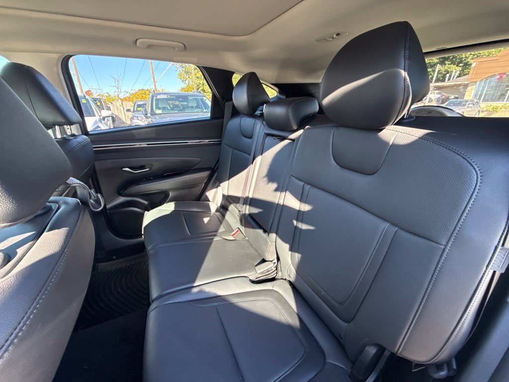 Used 2024 Hyundai Tucson Limited AWD/4WD image 19