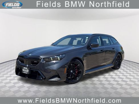Used 2026 BMW M5 Touring AWD/4WD image 1