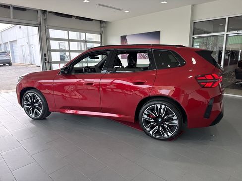 Certified 2025 BMW X3 M50 w/ Premium Package image 5