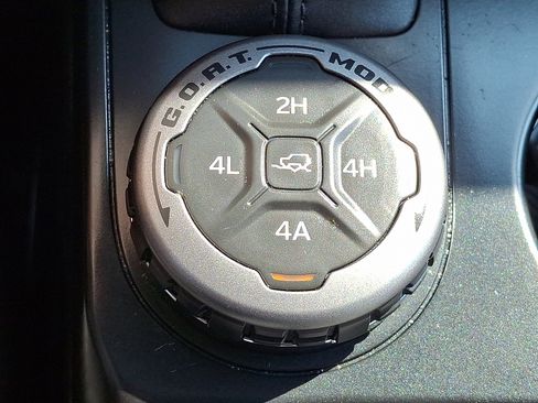 Used 2025 Ford Bronco Badlands AWD/4WD image 24
