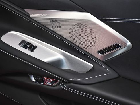 Used 2023 Chevrolet Corvette Stingray Preferred Cpe RWD image 17
