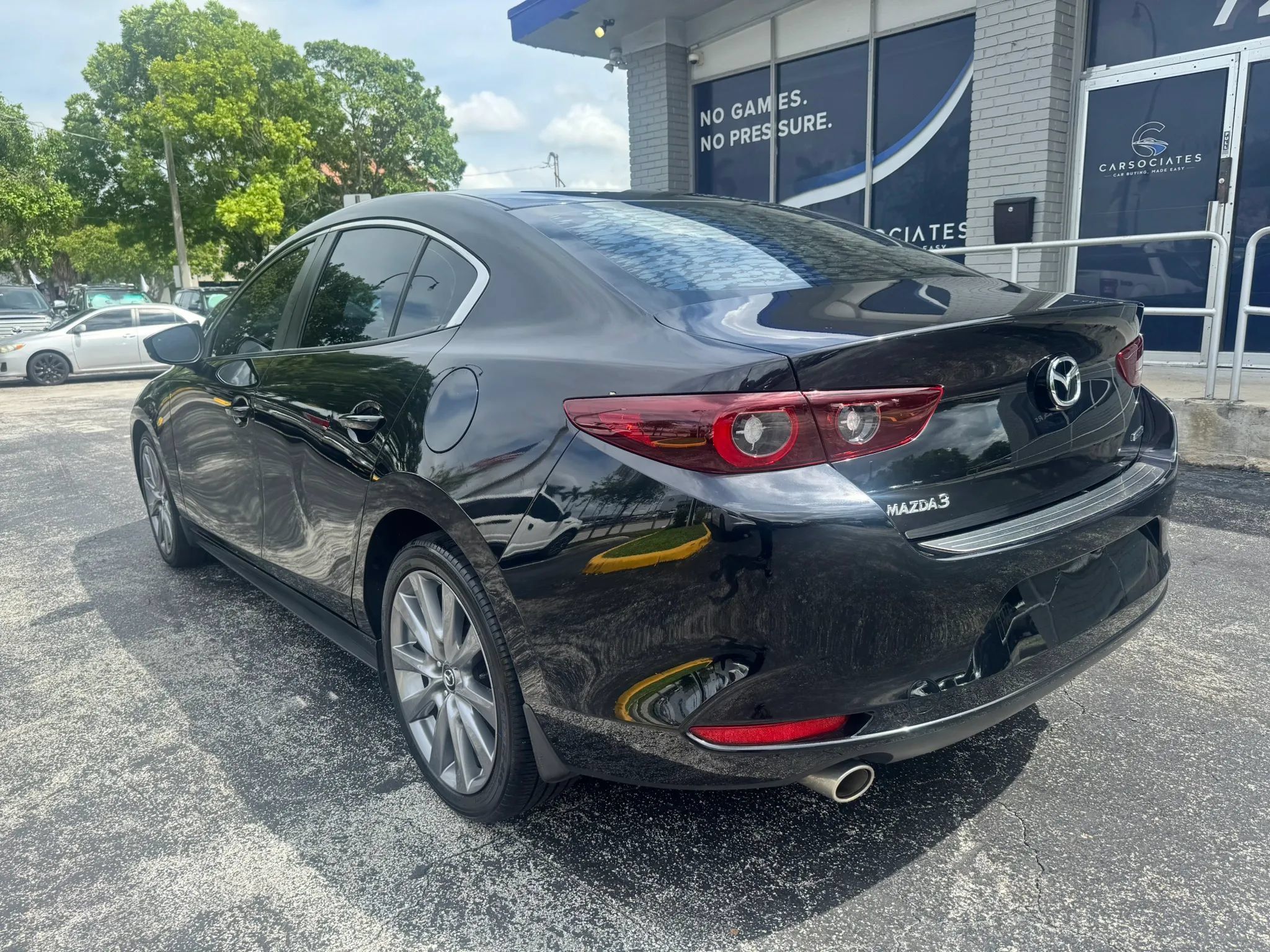 Used 2024 MAZDA MAZDA3 s FWD image 5