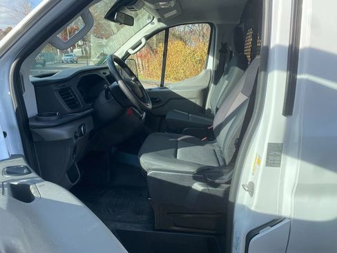 Used 2024 Ford Transit 250 Low Roof w/ Exterior Upgrade Package RWD image 12