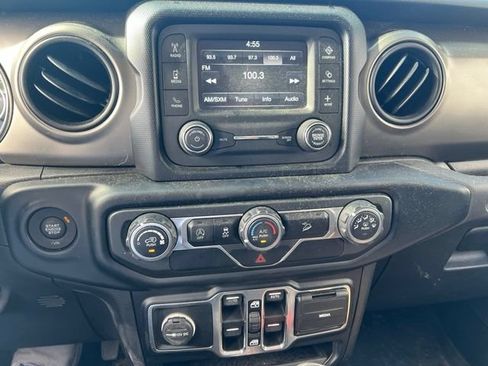 Used 2019 Jeep Wrangler Unlimited Sport S AWD/4WD image 9