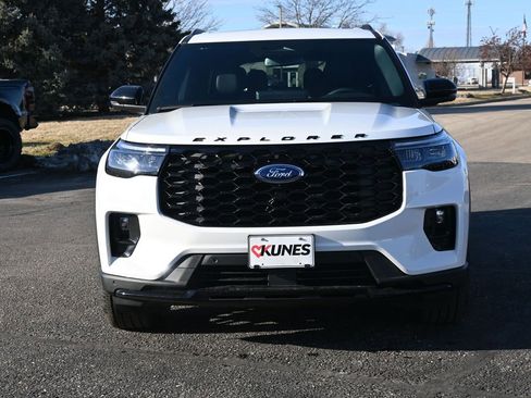 New 2026 Ford Explorer ST-Line w/ ST-Line Street Pack image 11