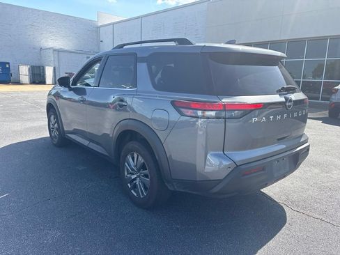 Used 2025 Nissan Pathfinder SV FWD image 6