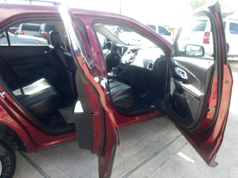 Used 2017 Chevrolet Equinox Premier w/ Enhanced Convenience Package FWD image 6