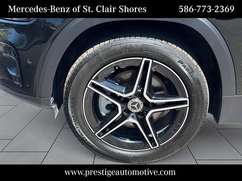 Used 2026 Mercedes-Benz GLB 250 4MATIC image 11